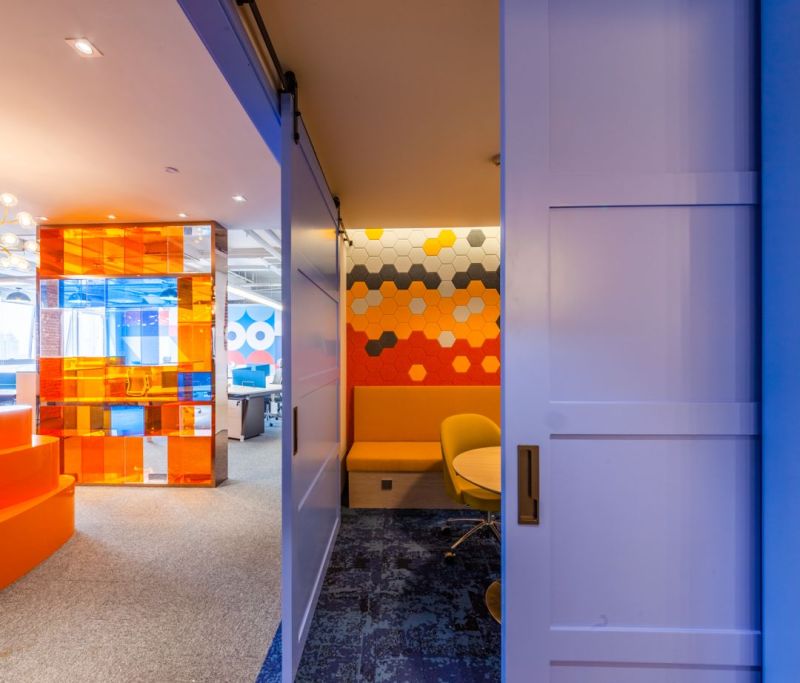 色彩“点亮”空间 | 上海蓝橙办公室