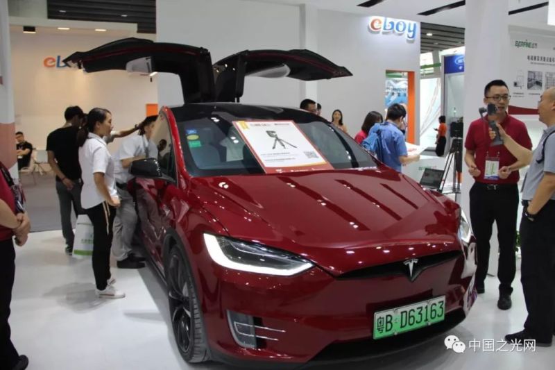 老洪带你逛光亚，2019光亚展首日看点来了！