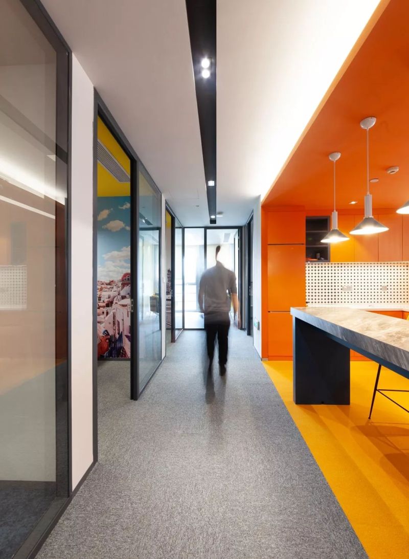 色彩“点亮”空间 | 上海蓝橙办公室