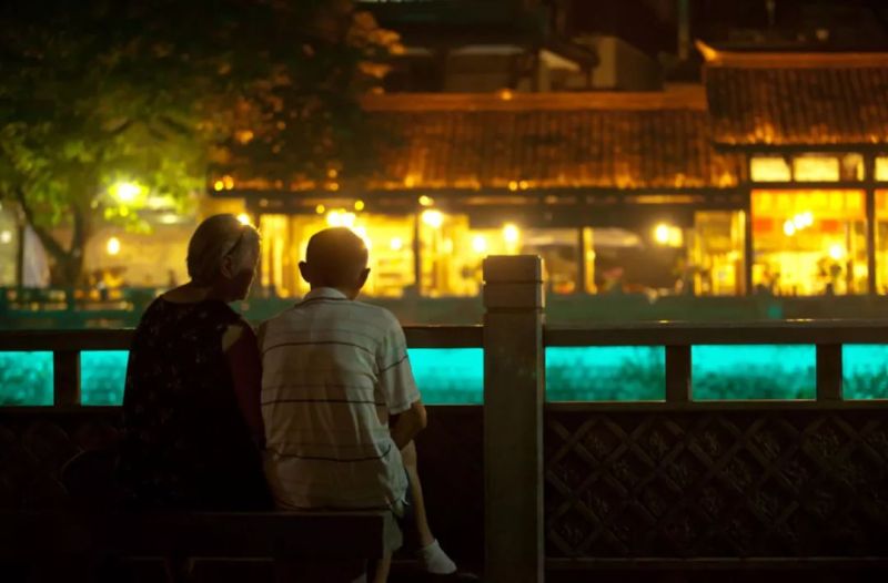 法国灯光设计大师的夜间照明世界