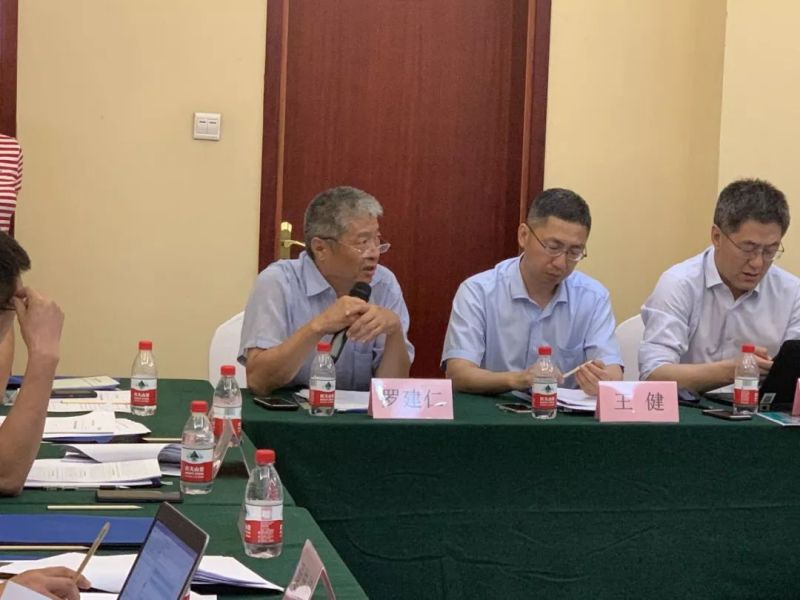 《汽车工业企业LED照明应用标准》讨论会在长春召开