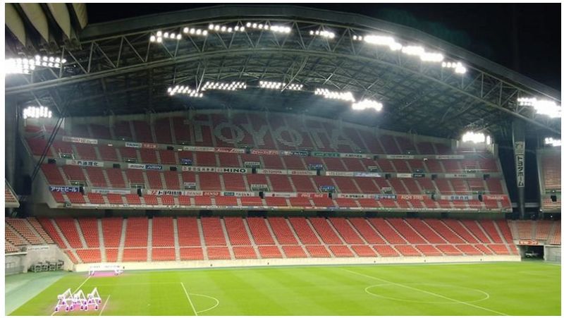 昕诺飞在日本一体育场安装联网LED球场照明，首次使用机器人测量