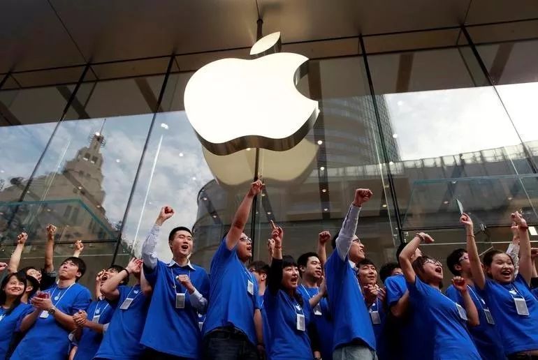 深度！苹果CEO库克：我本可以救活乔布斯 | 远读重洋