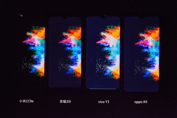 手机测评 | AMOLED屏幕与LCD相比优势明显