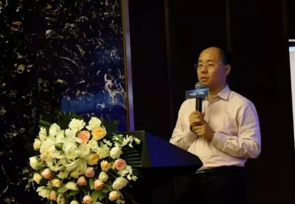 同辉信息智慧商显大秀：完美“幻·境”，“八爪”来袭