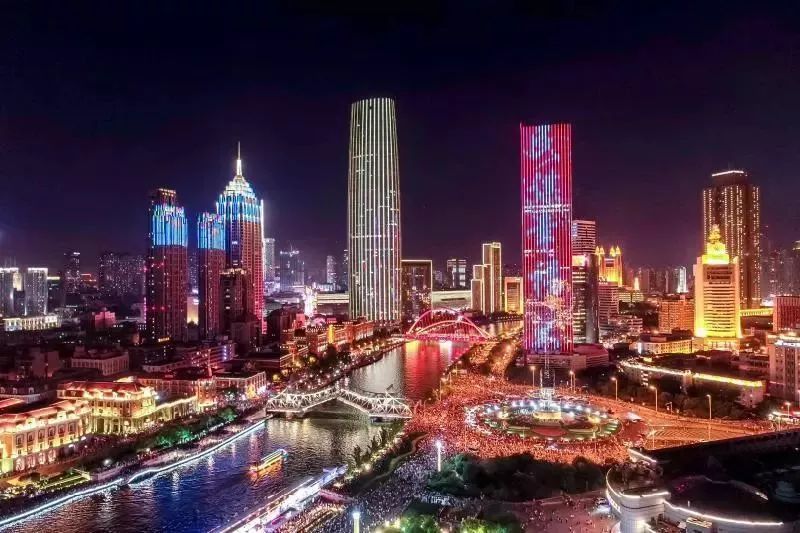 【每日头条】惊艳！天津“迎国庆70周年灯光秀”亮点频出