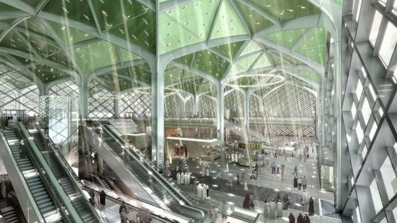 土豪又搞事了！沙漠中的星空高铁站！准备好光影梦幻的朝圣旅途