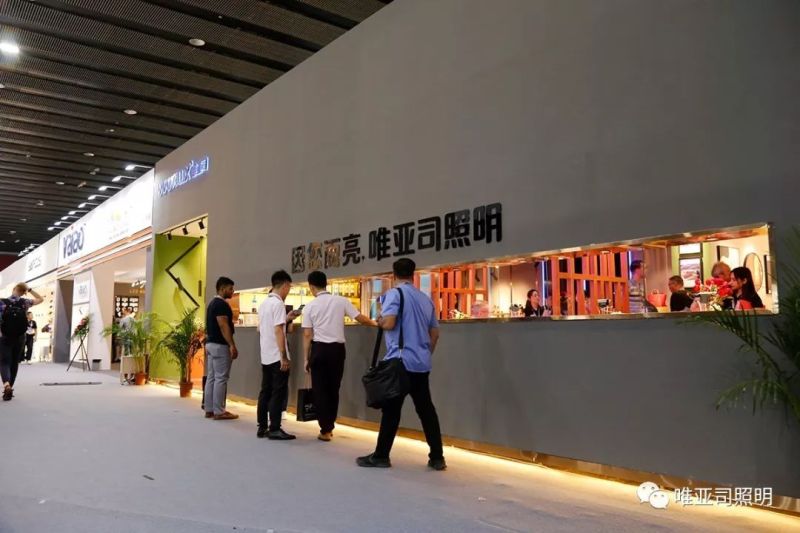 实力强到被央视采访？！从光亚展看商业零售照明设计