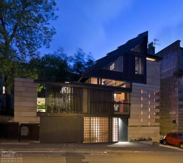 老爷子爆改66㎡别墅！一手烂牌， 却打出了王炸。