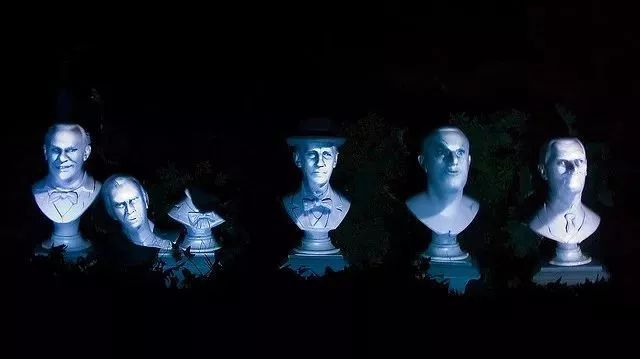 炫酷的灯光秀背后，是一部3D光雕投影技术发展史