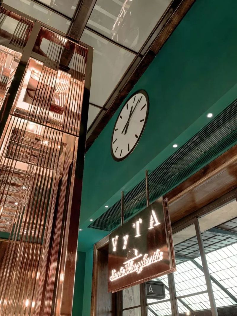 灯光游记 · 解读意大利品牌店铺灯光设计美学