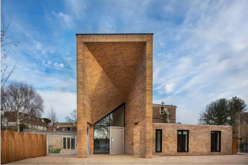 被评为最佳遗产项目的教堂，灯光竟然是这样做的