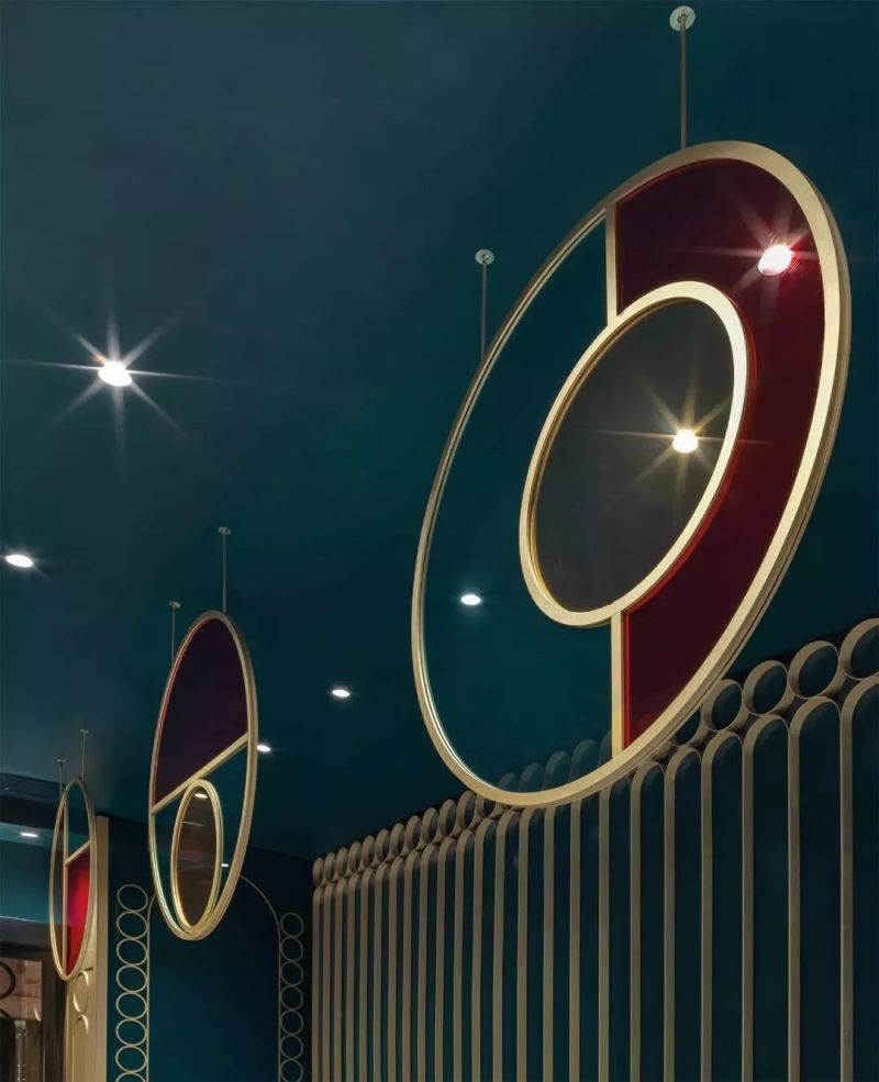 灯光游记 · 解读意大利品牌店铺灯光设计美学