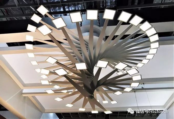 工研院与帝宝合作开发「OLED 车用先进环保车灯」采用OLED灯片