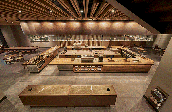 在星巴克喝贵价咖啡，竟引起我的极度舒适……