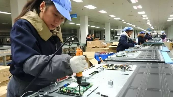 京东方曲面三联屏背后的柔性OLED驱动IC厂家揭秘