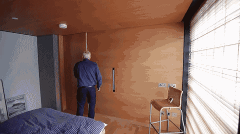 老爷子爆改66㎡别墅！一手烂牌， 却打出了王炸。