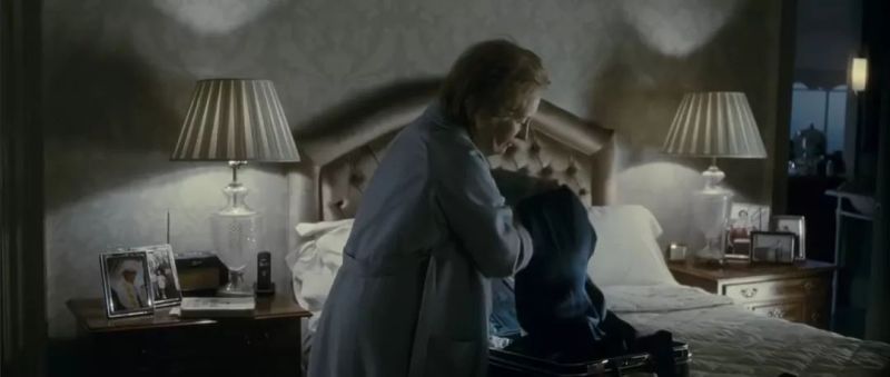 如何利用台灯照明？