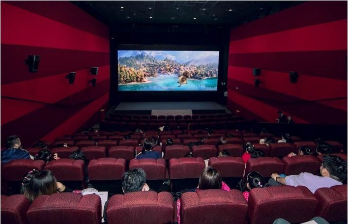 【展望】浅谈LED显示屏对传统院线行业的影响