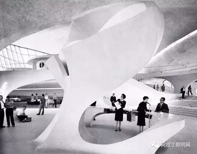 狂砸18亿！上世纪60年代的机场废弃18年后变酒店！