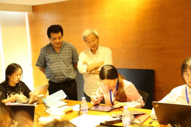 圈内从没见过这么有趣的辩论会，或许这就是深圳吧