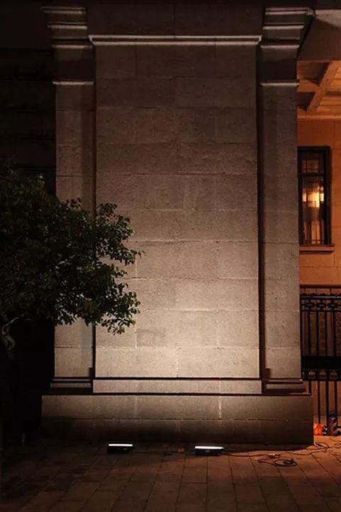 赖雨农：在奔跑中捕捉外滩的美