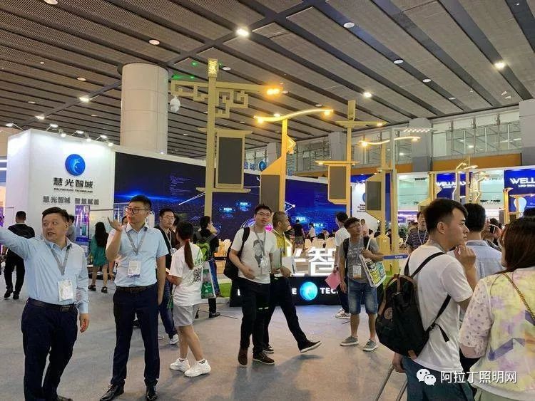 照明变奏Ⅱ：过去过去，未来未来