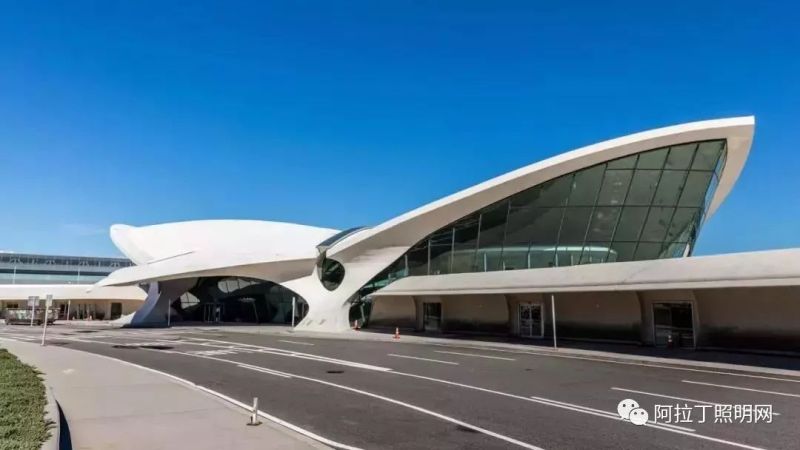 狂砸18亿！上世纪60年代的机场废弃18年后变酒店！