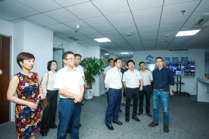 利亚德集团董事长李军带队中关村上市公司协会代表团赴无锡考察交流