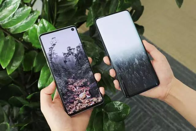 一加7 Pro VS 三星S10！谁才是真正的顶级A屏？