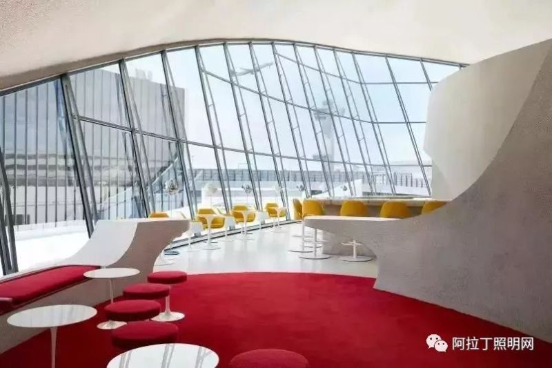 狂砸18亿！上世纪60年代的机场废弃18年后变酒店！