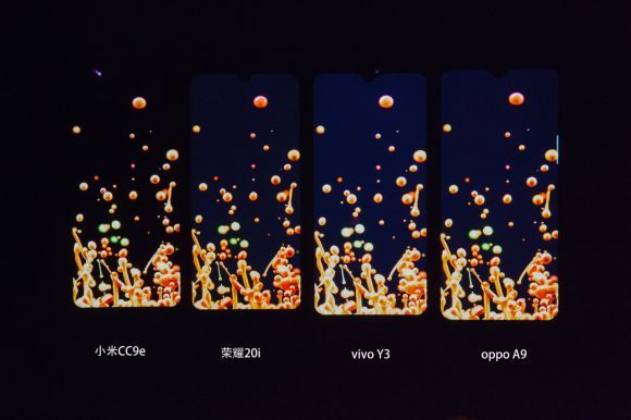 手机测评 | AMOLED屏幕与LCD相比优势明显