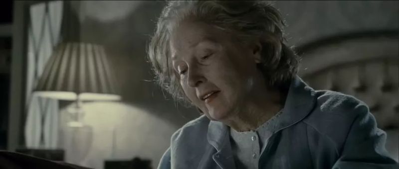 如何利用台灯照明？