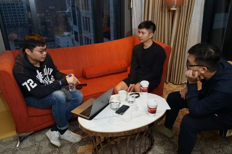 赖雨农：在奔跑中捕捉外滩的美