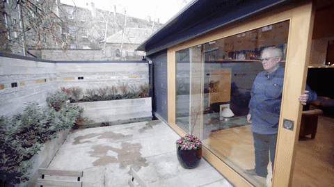 老爷子爆改66㎡别墅！一手烂牌， 却打出了王炸。