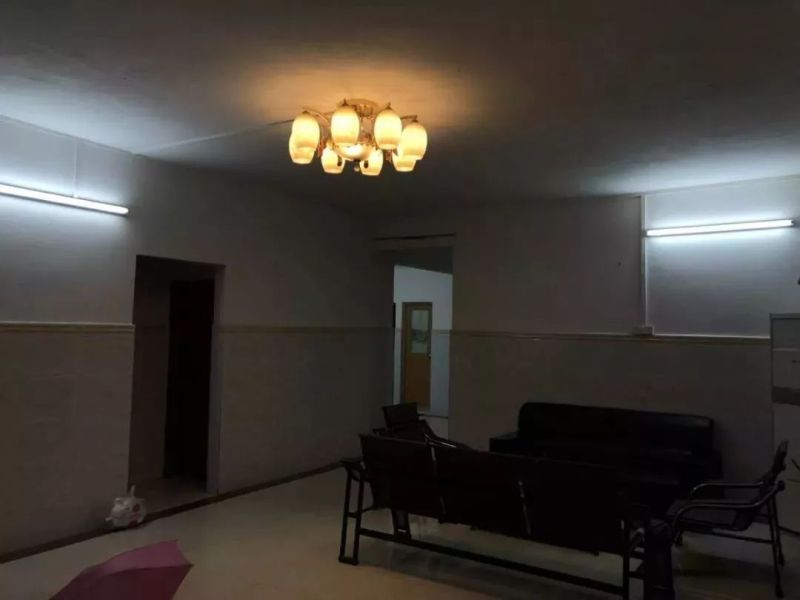 出租房的灯光，这样改，你看行不？