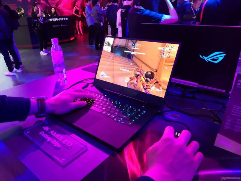 华硕展出4K OLED笔记本电脑，老化/寿命/色准问题解决了吗？