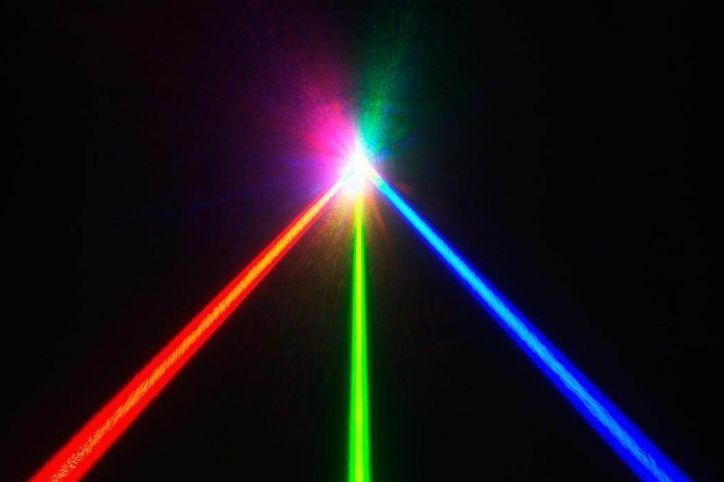 三色激光电视市场化加速，或颠覆超大尺寸液晶电视