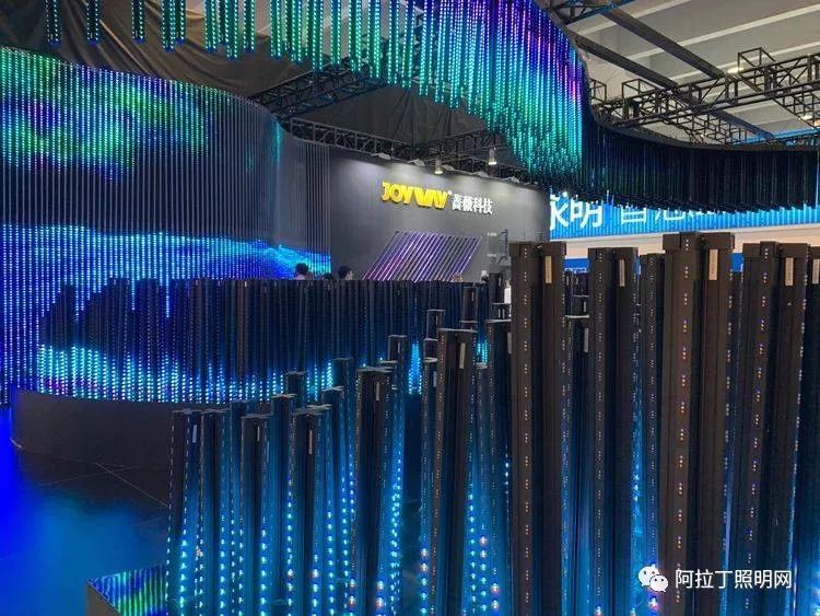 照明变奏Ⅱ：过去过去，未来未来