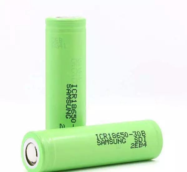 柔性OLED和大尺寸LCD的供需不平衡持续，三星一季度LCD与OLED双双亏损