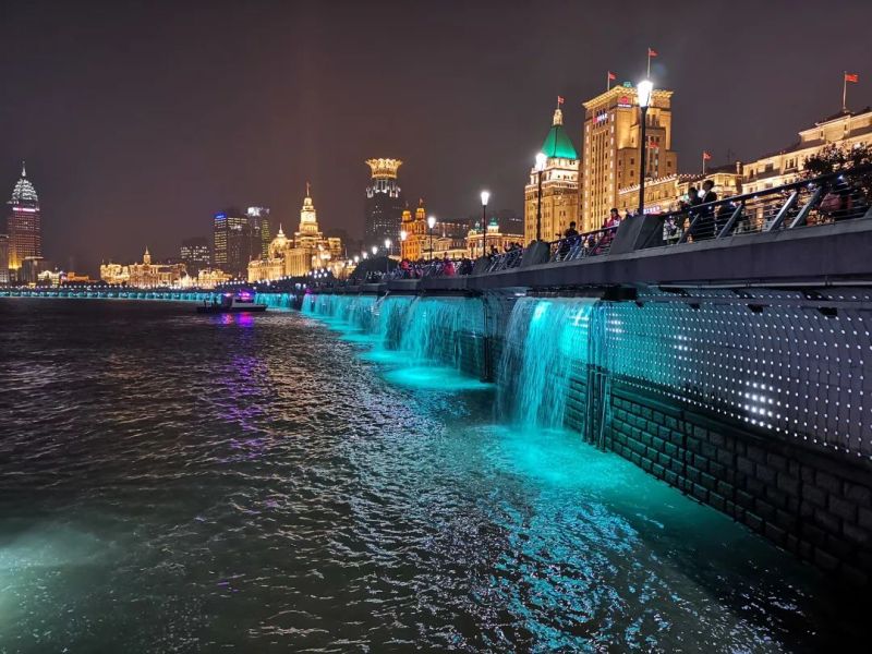 “上海·不夜的精彩”，看进博会如何打造黄浦江水中的高防水性照明！