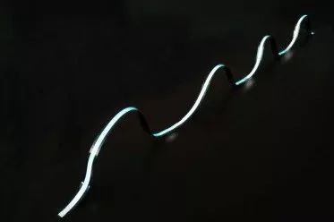 翌光柔性技术负责人许显斌博士出席2019年新兴产业大会，带来柔性OLED照明最新进展