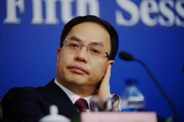 汉能回应欠薪：11月恢复正常！回顾李河君5万元发家日进1000万的跌宕人生