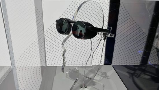 全球首款1.3寸2.6K微型显示器芯片发布，5G VR时代或已来临