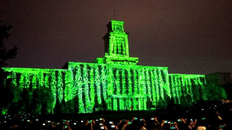 超震撼！南开大学上演“百年校庆灯光秀”