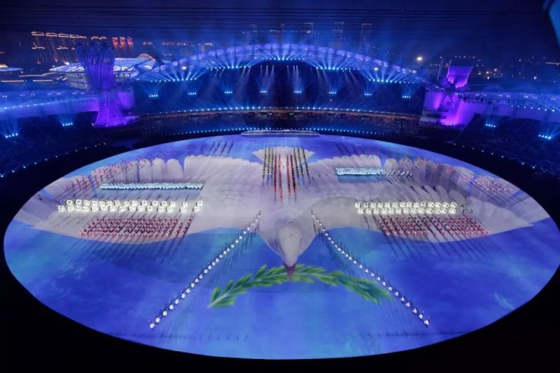主创团队揭秘军运会开幕式演出背后的“光影故事”