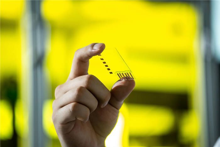 韩国研发出可替代对日依赖度高达70%的ITO透明电极材料制程技术