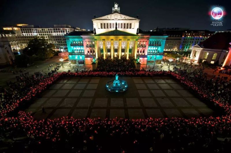 美翻！一年一度光之艺术的圣殿的柏林灯光节绚丽上演！