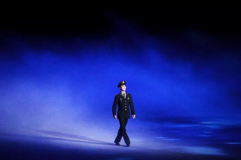 主创团队揭秘军运会开幕式演出背后的“光影故事”