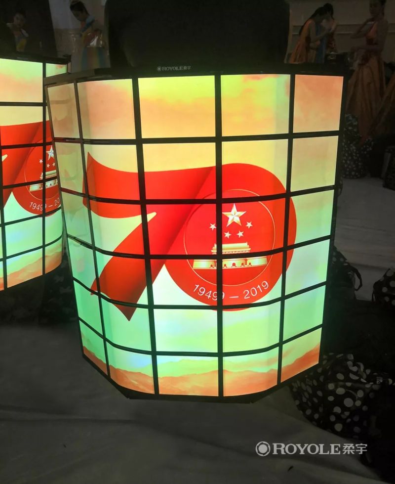 国庆70周年上的中国芯、中国屏